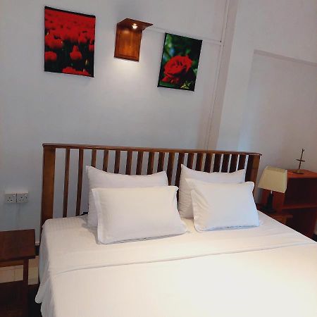 Golden Villa Kandy - "Free Pickup From Kandy " Exterior photo