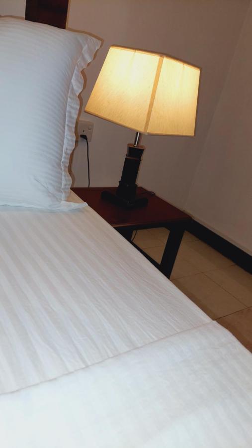 Golden Villa Kandy - "Free Pickup From Kandy " Exterior photo